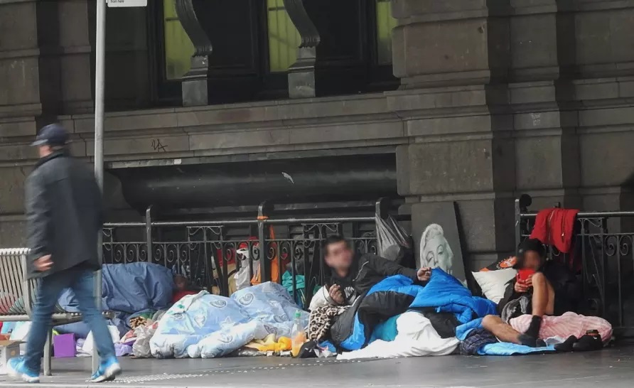 Some Solutions to Solve Homelessness and Unemployment in US